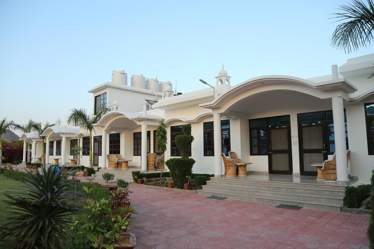 Gulmohar Sariska Resort Bairāt Esterno foto