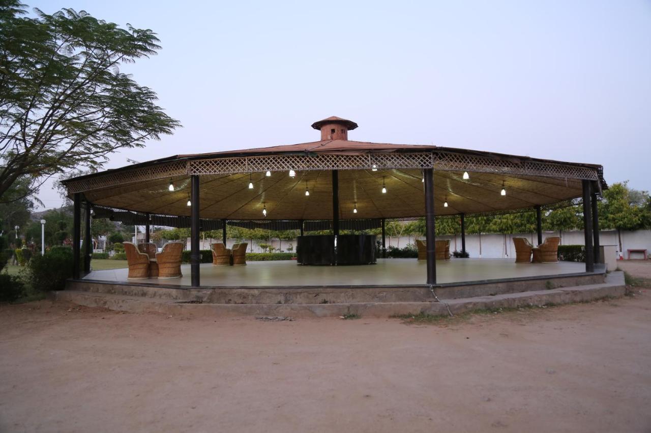Gulmohar Sariska Resort Bairāt Esterno foto